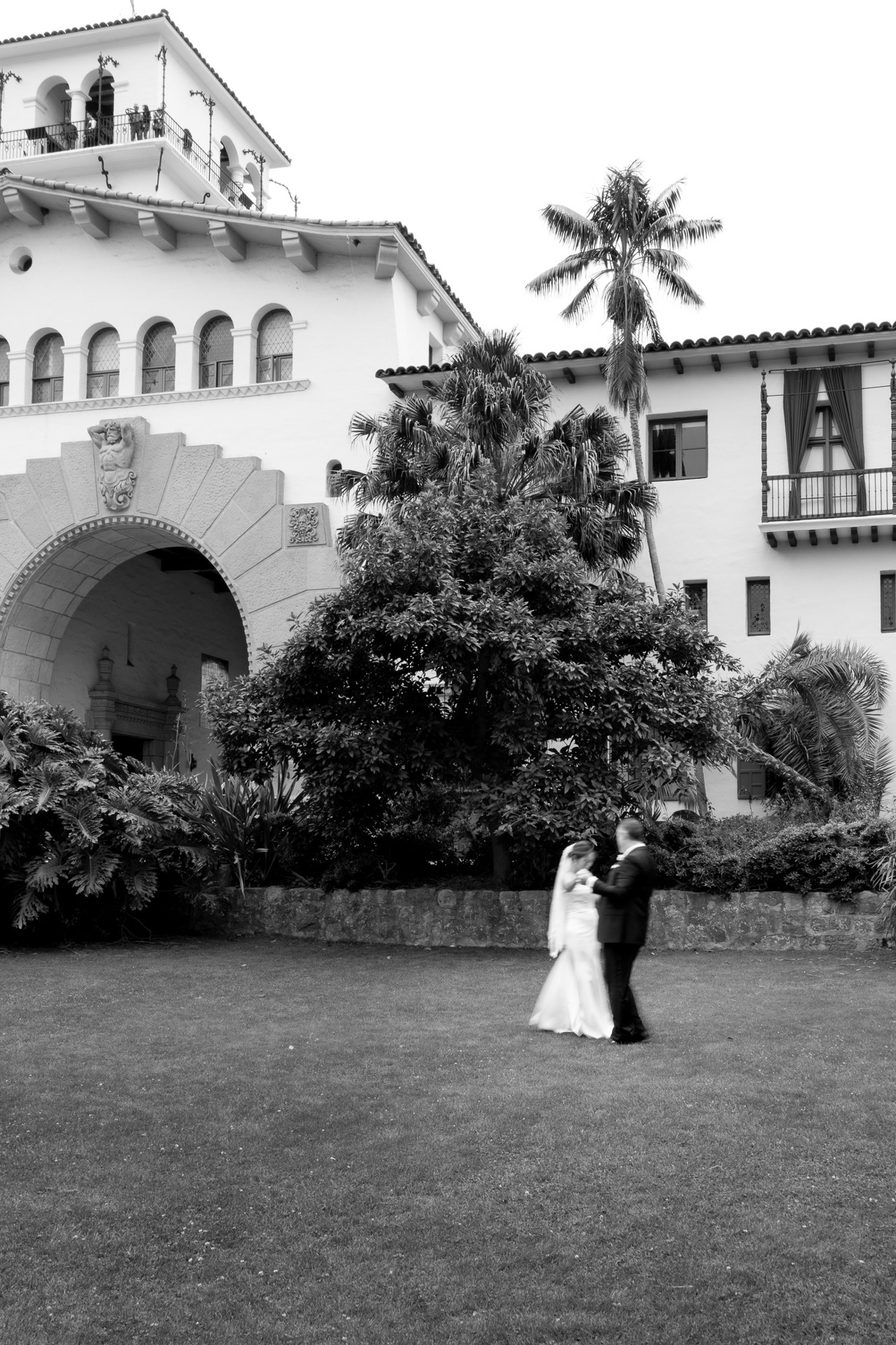 A couple outside the Santa Barbara courthouse